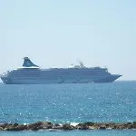 Central Gem - 10 Min Walk To The Sea, Harbor And Mall
