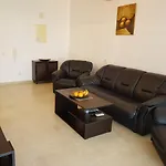 Danaos 2 Apartment