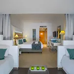 Leonardo Cypria Bay