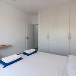 Seaview Apartment At Paphos Harbour