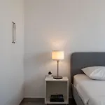 Seaview Apartment At Paphos Harbour