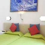 Kiniras Traditional Hotel & Restaurant