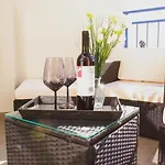 H&O Boulevard Breeze Apartment!