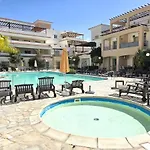 Comfy 1 Bed Apartment, Great Location 200Mbps Wifi