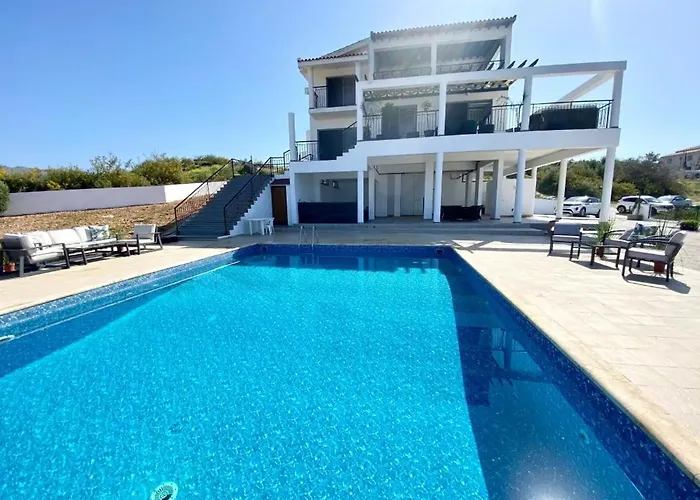 Villa Amethyst