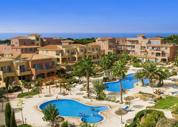 Limnaria Gardens - Superb Modern 1 Bed Apartment With Pool Views