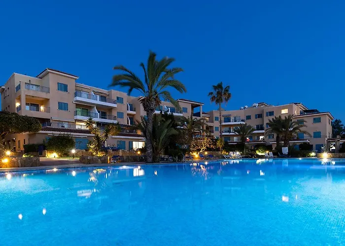 105 Kings Palace - Fabulous 2 Bed, 2 Bath, Large Patio With Garden - Sea Views