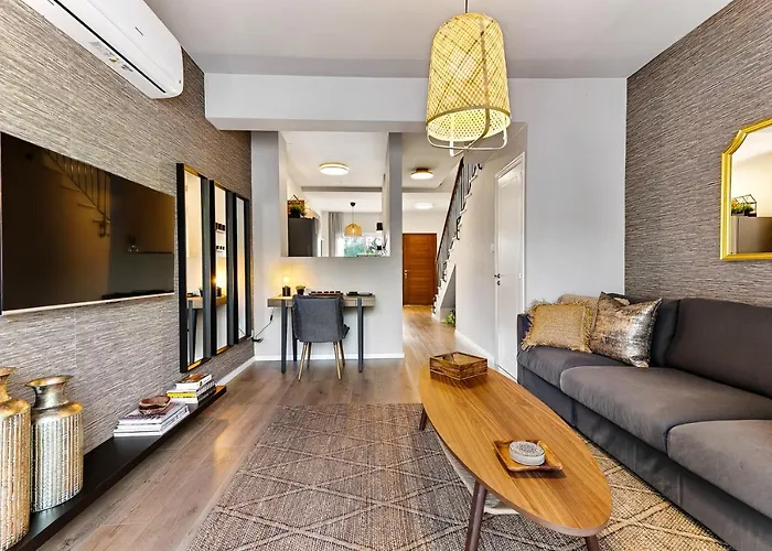 Phaedrus Living Modern Heights Luxury Townhouse