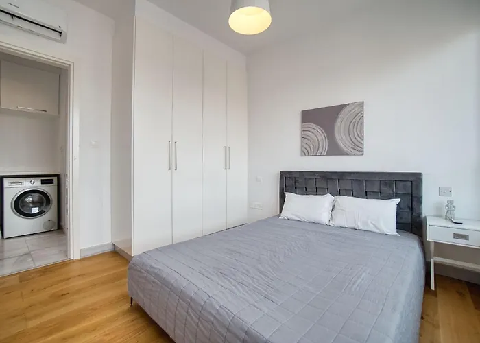 Premier 307 1 Bed