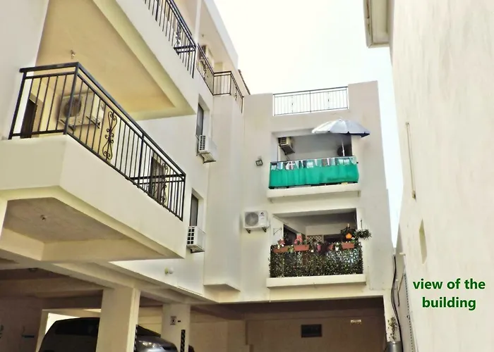 Zambas Court 102