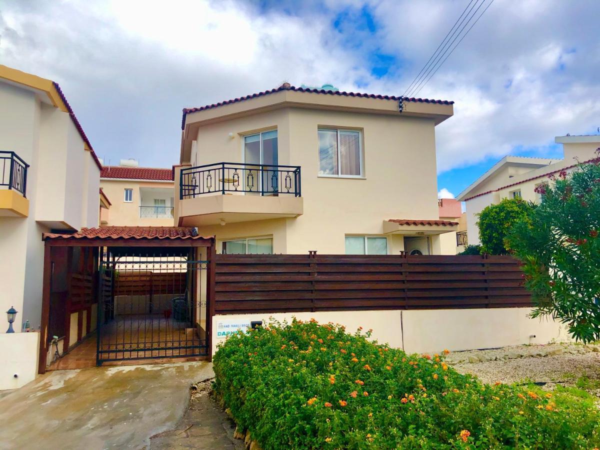Villa Universal Daphne 3 Bedroom In Kato Paphos