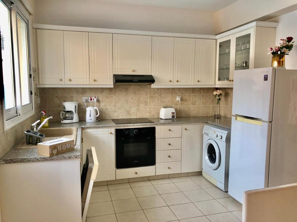Universal Daphne 3 Bedroom In Kato Villa Paphos