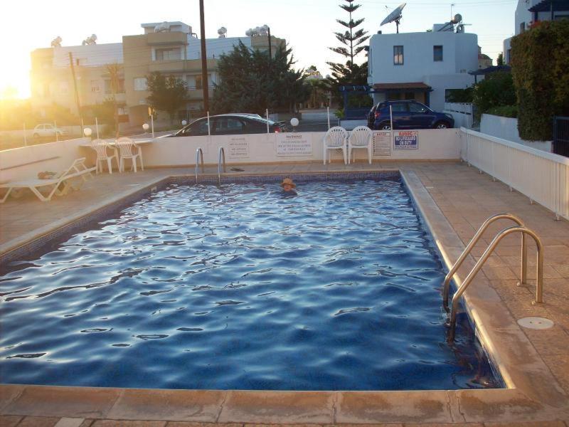 Central Gem - 10 Min Walk To The Sea, Harbor And Mall Apartment Paphos
