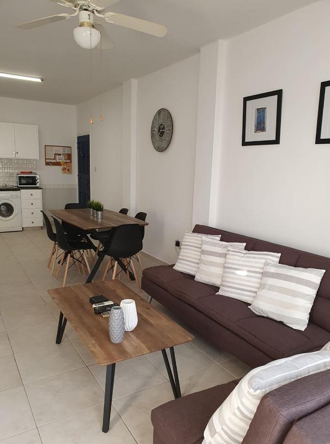 Central Gem - 10 Min Walk To The Sea, Harbor And Mall Apartment Paphos
