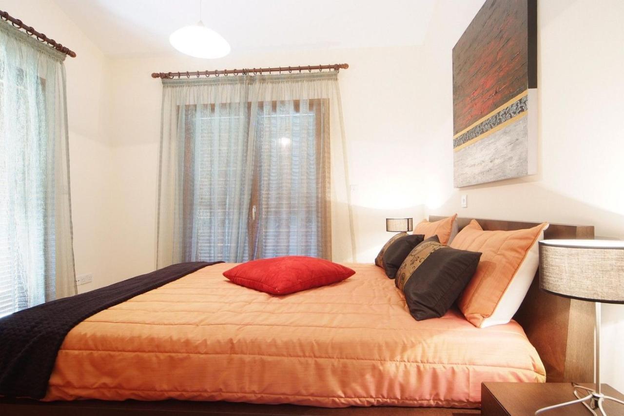 Villa Aphrodite Hills Holiday Residences Junior Villas 3 Bedroom Junior Villa With Private Pool - J009 *