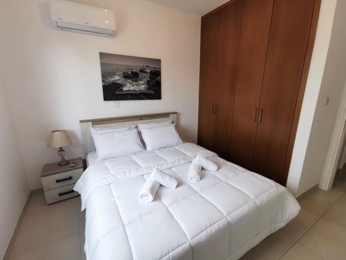 Villa Luxury New Poseidon Plage Residences Paphos