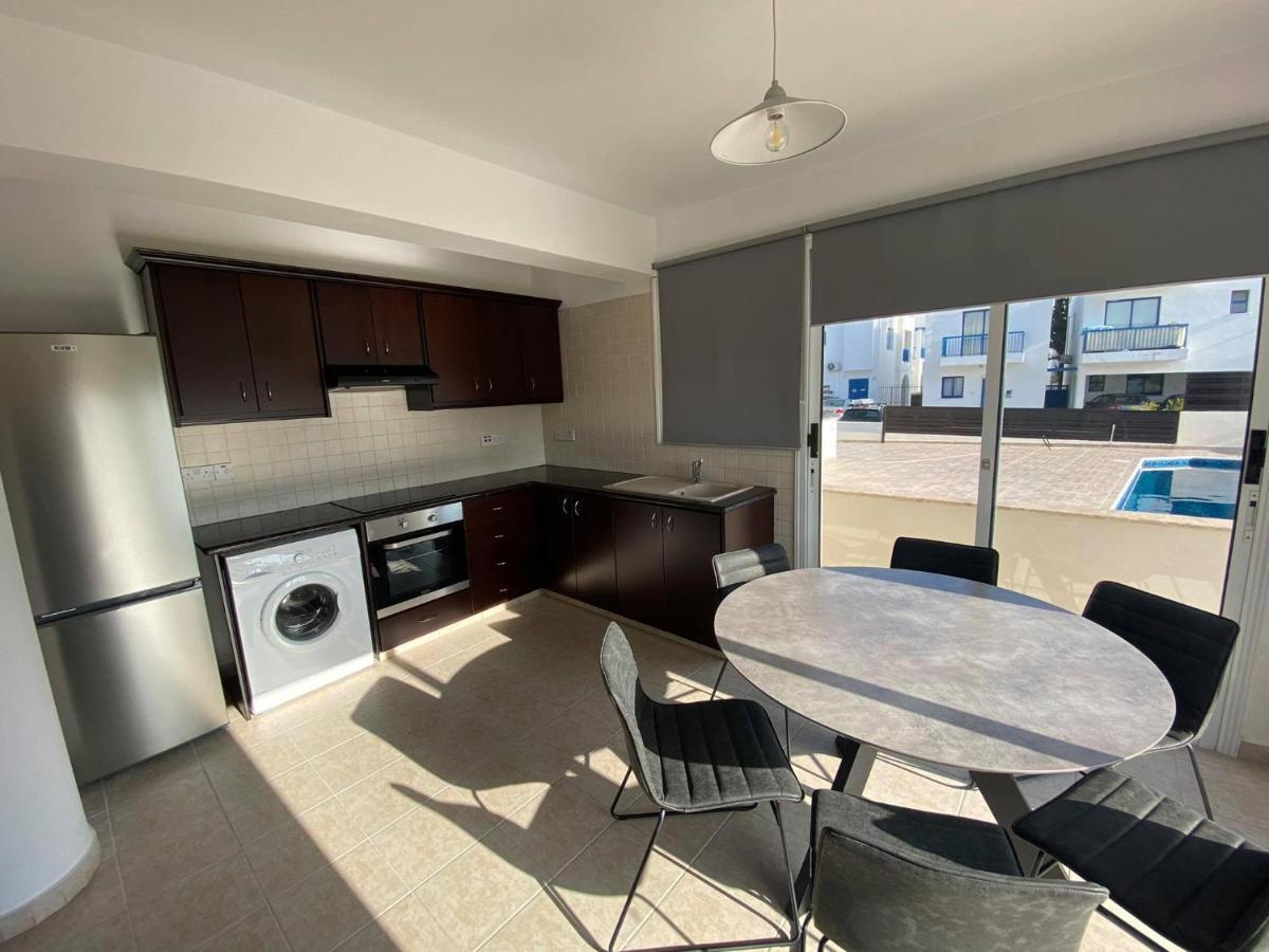 Apartment Cosy In Kato With Pool Access