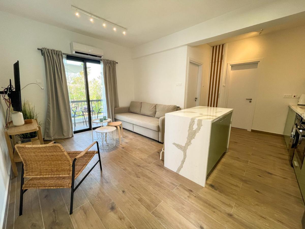 Paloma Living - Luxury Flat Margarita Gardens No.108 * Paphos