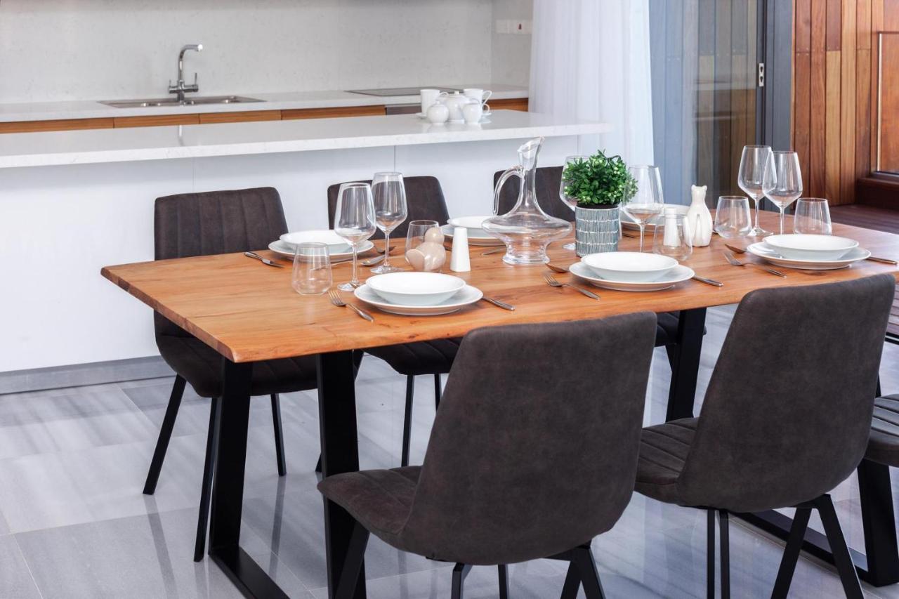 Lemba 16 Luxury 4 Bedroom Pousada