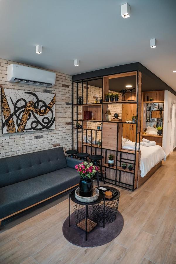 Cosea Living: Seaside Elegant In Harbour 112 *