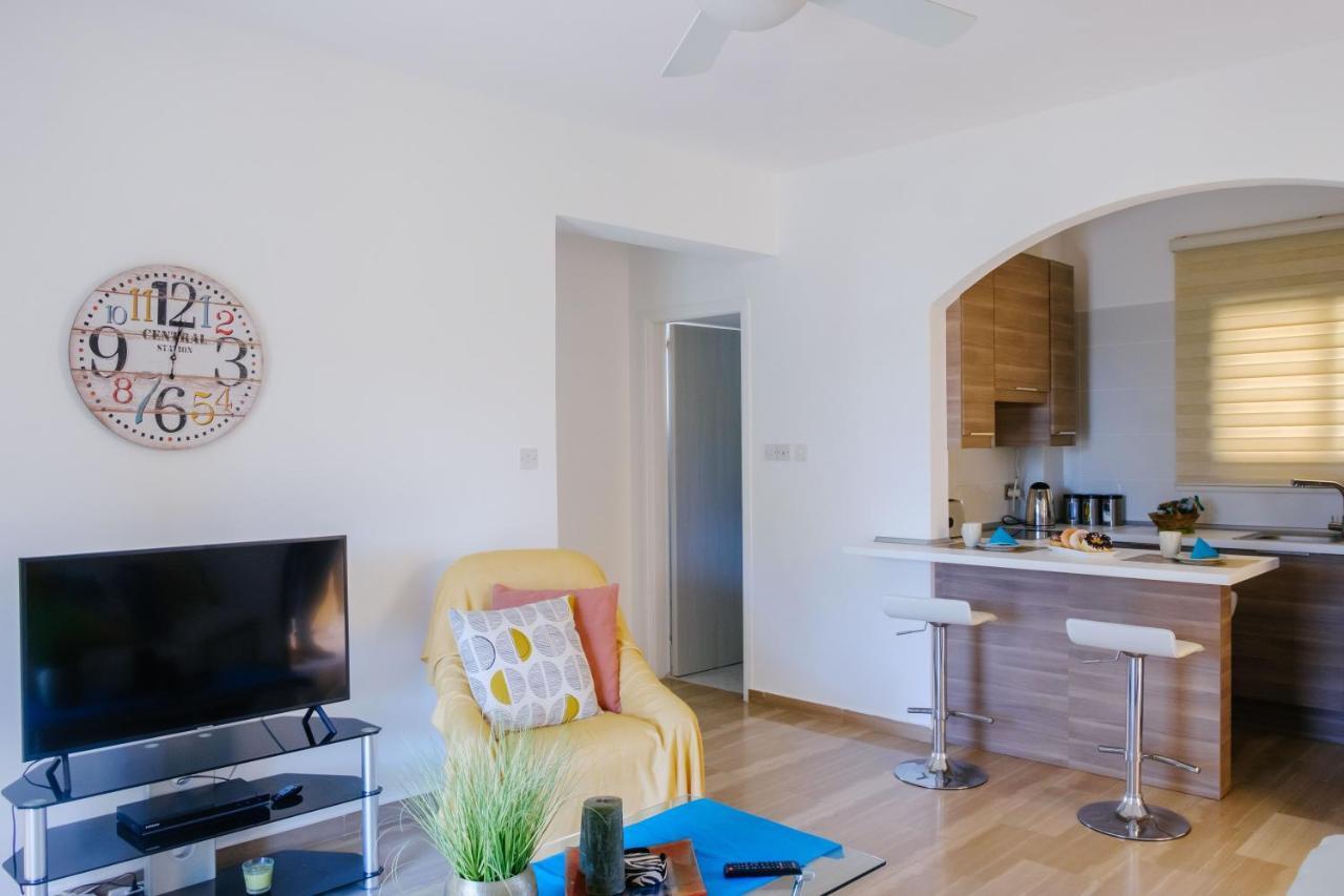 Dalia 4, 2 Bedroom Flat Near The Sea In Kato Paphos-Paphos Apartment *