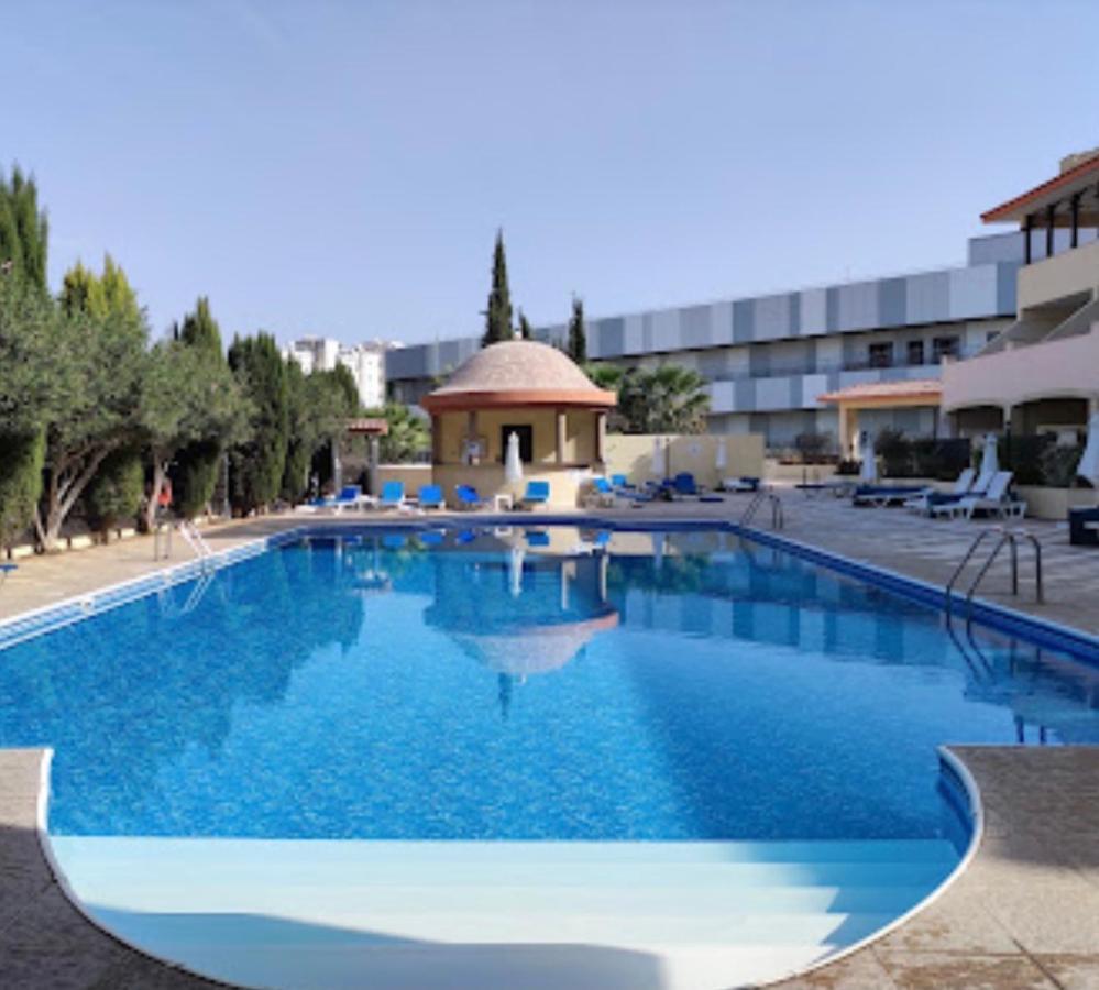 Queens Garden Walking Distance To The * Paphos