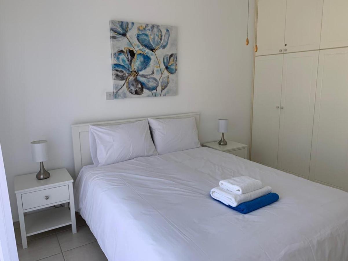Modern, Stylish 4-bedroom - Limnaria Villas * Paphos