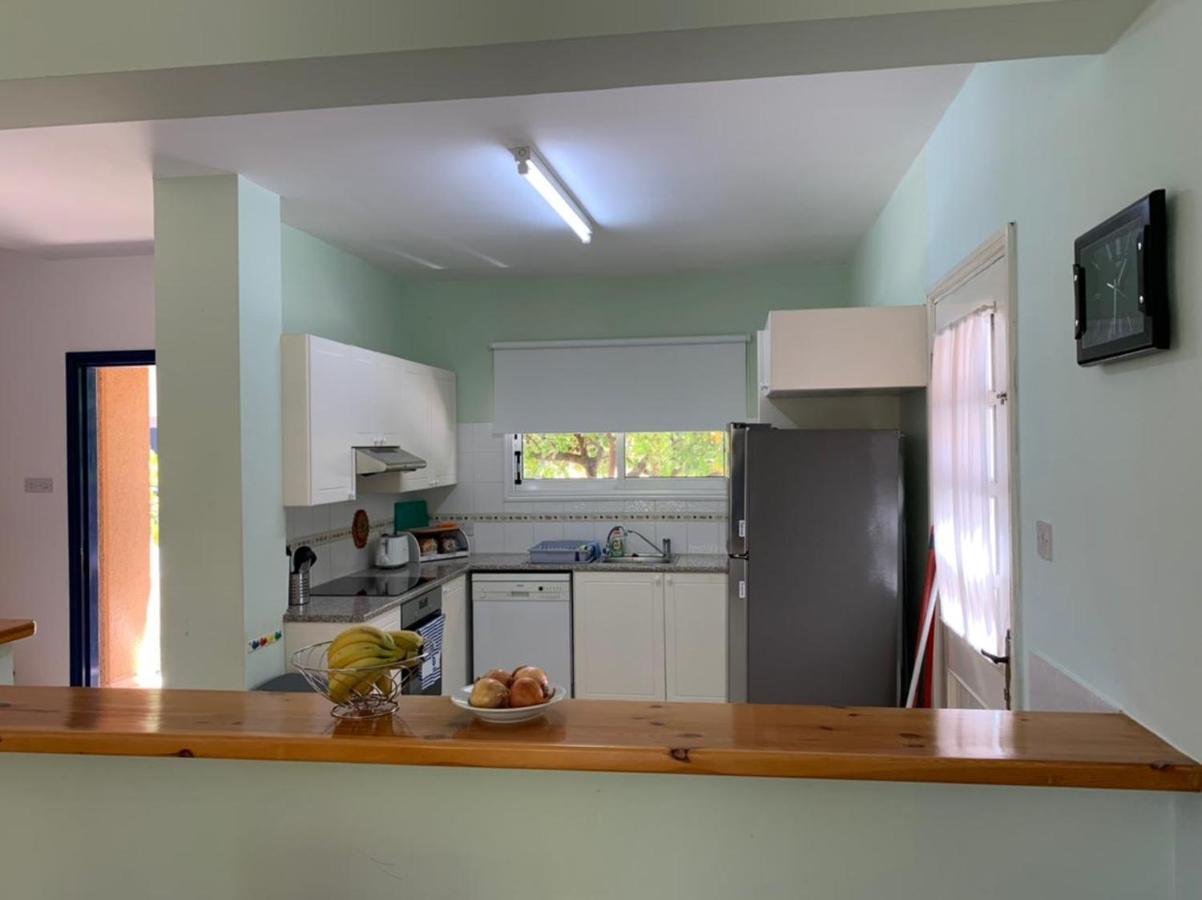 Modern, Stylish 4-bedroom - Limnaria Villas Villa