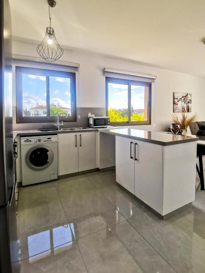 Apartment Phaedrus Living City View Luxury Flat Georgos 203