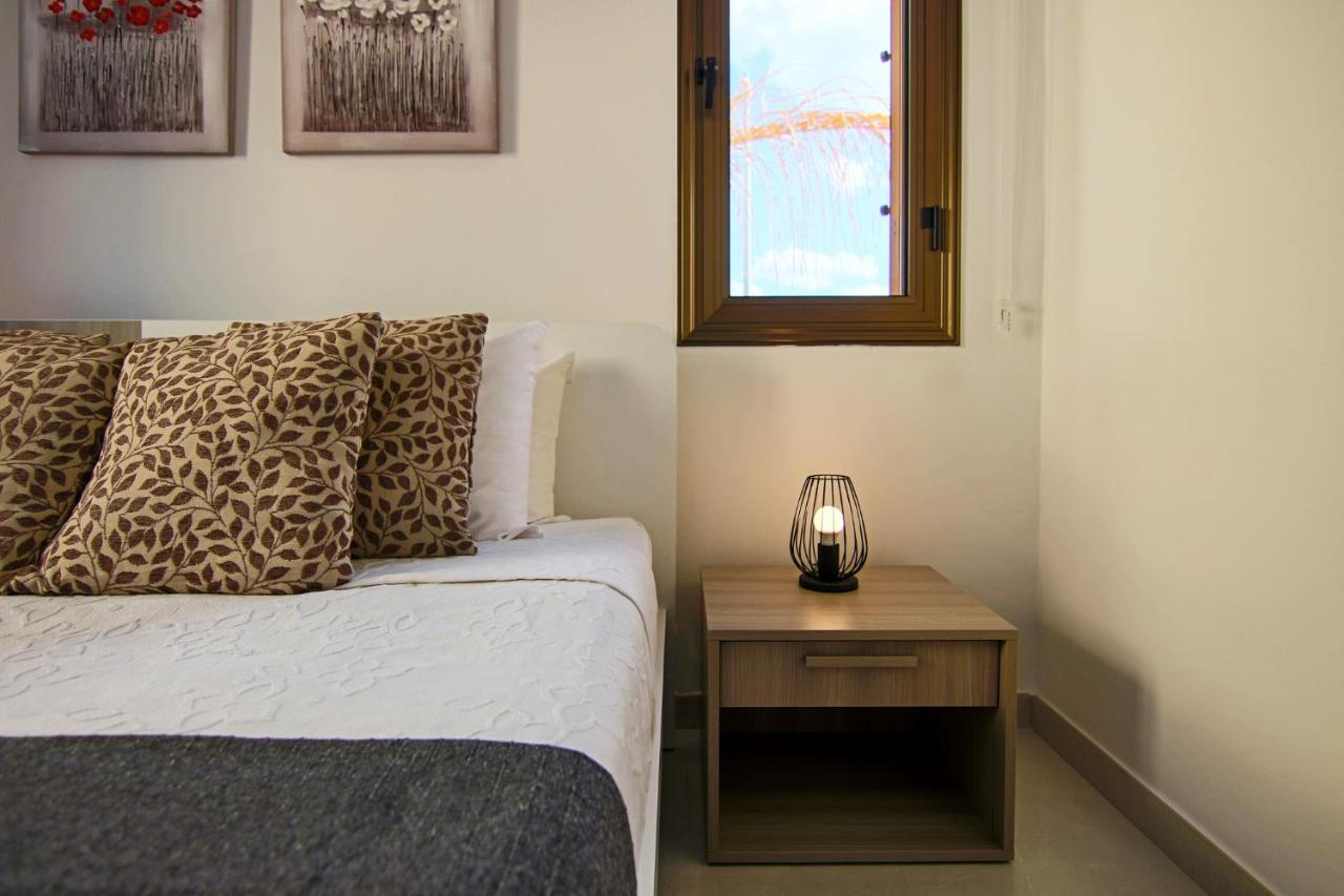 Phaedrus Living City View Luxury Flat Georgos 203 Apartment *