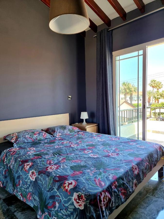 Golden Beach Apartment