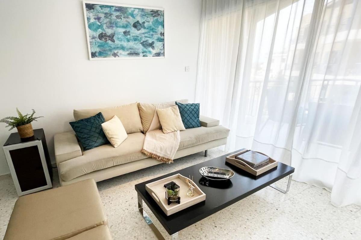 Kings Palace Superb 1 Bed With Sea Views Apartment