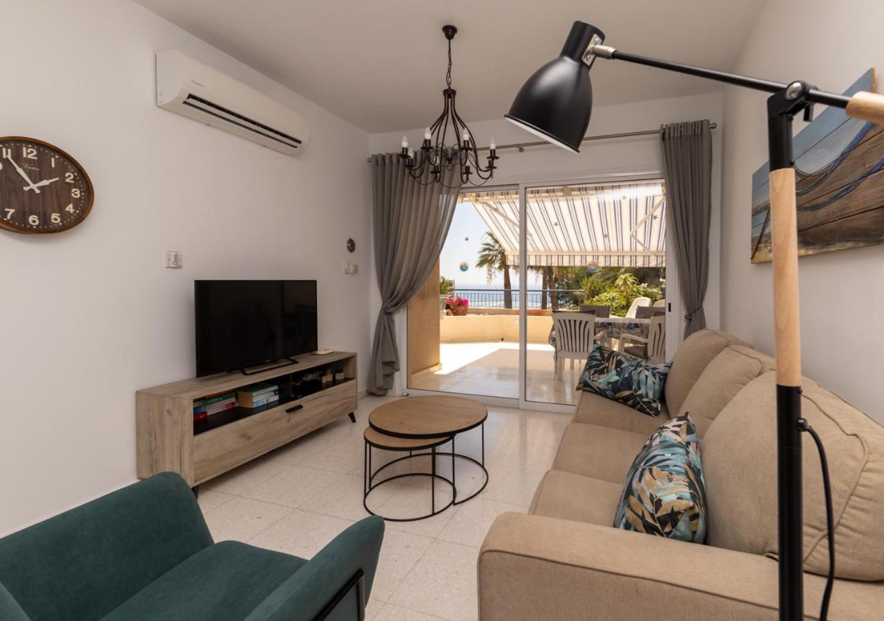 Apartment 105 Kings Palace - Fabulous 2 Bed, 2 Bath, Large Patio With Garden - Sea Views Paphos