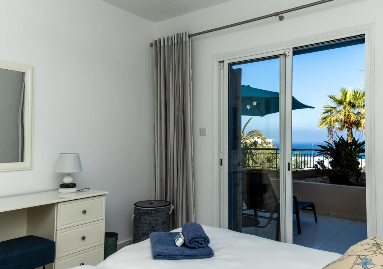 Apartment 105 Kings Palace - Fabulous 2 Bed, 2 Bath, Large Patio With Garden - Sea Views