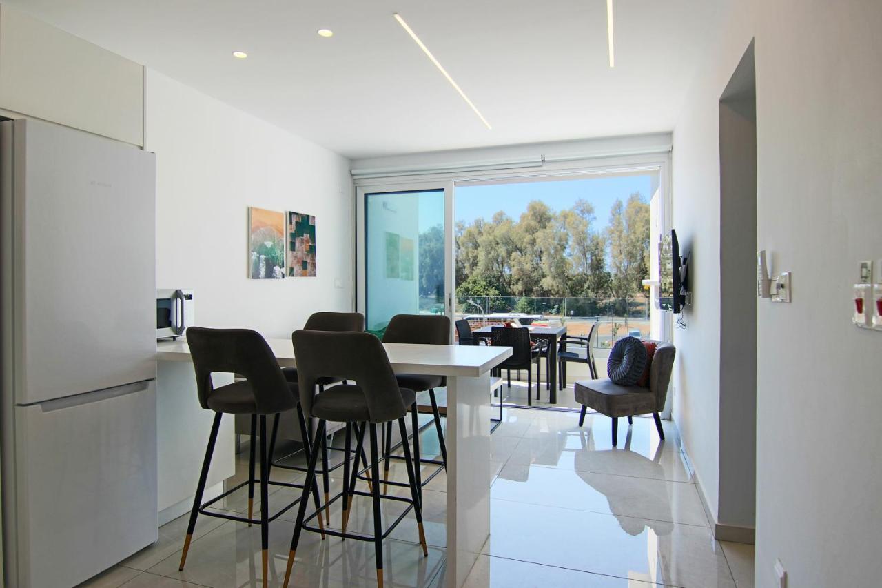 Apartment Phaedrus Living - Seaside Executive Flat Harbour 203