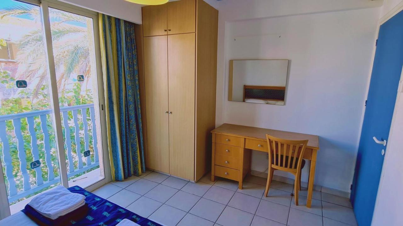 Limanaki Apartment *