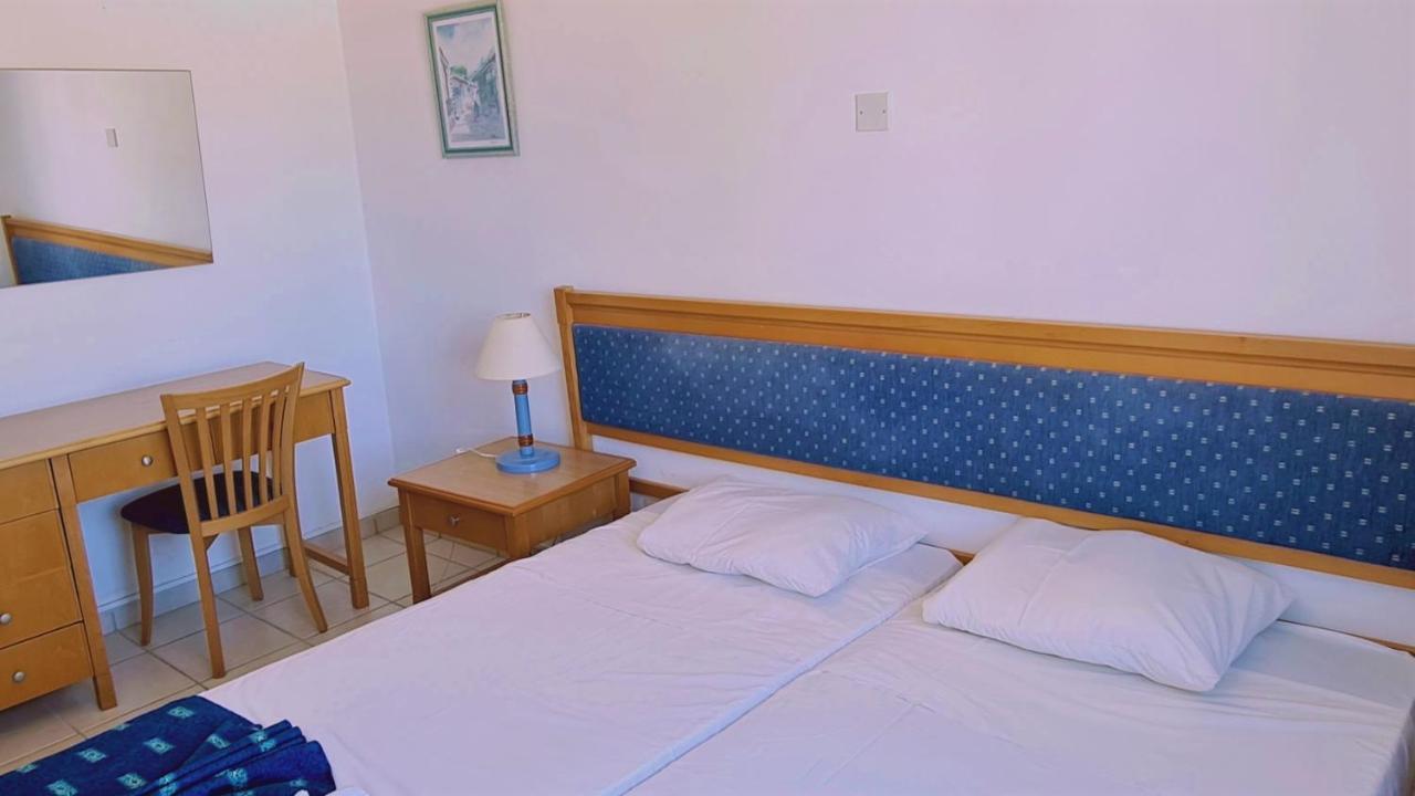 Limanaki Apartment *