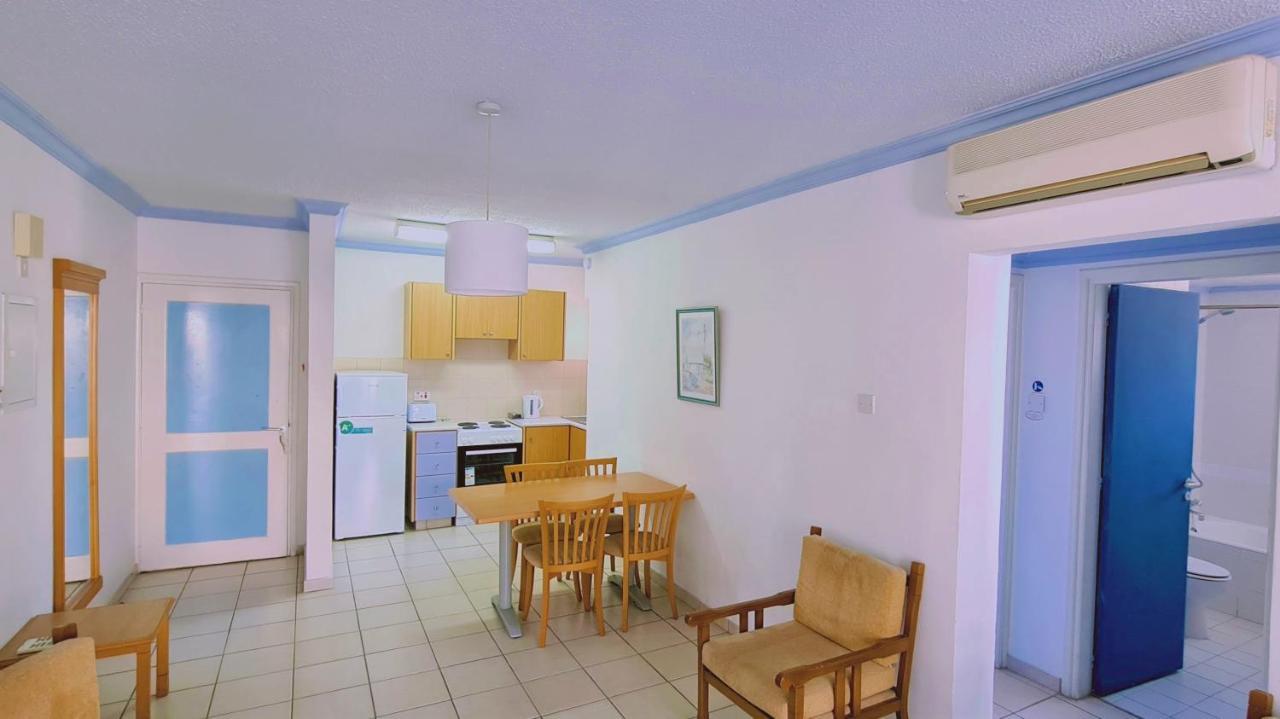 Limanaki Apartment *