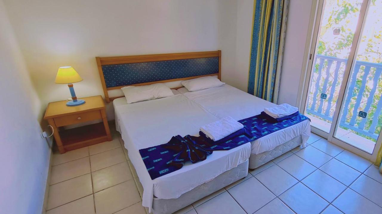 Apartment Limanaki *