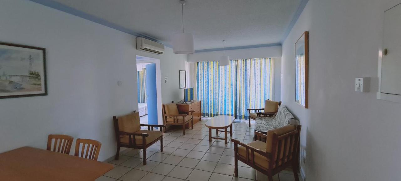 Limanaki Apartment *
