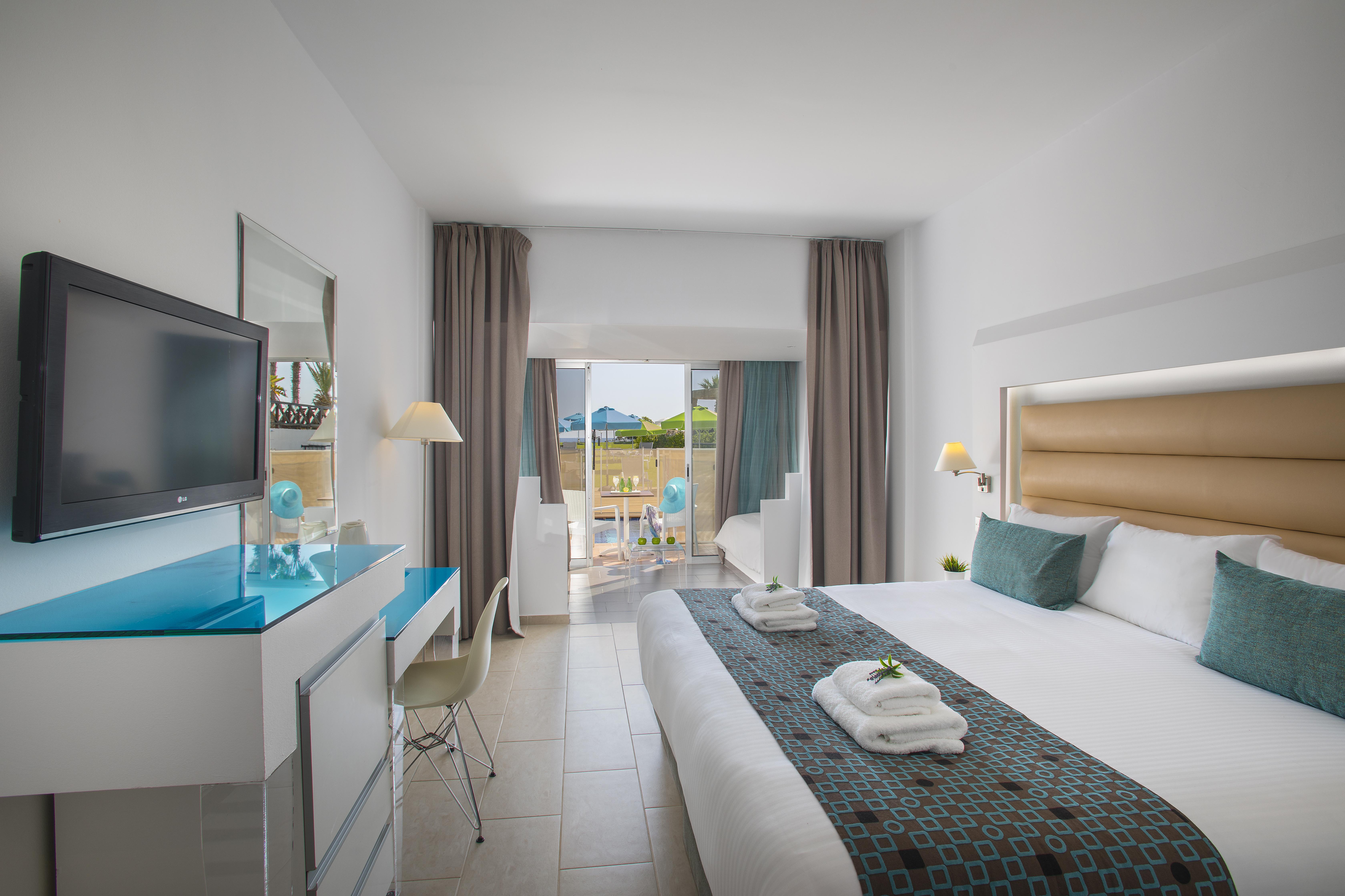 Leonardo Cypria Bay 4*