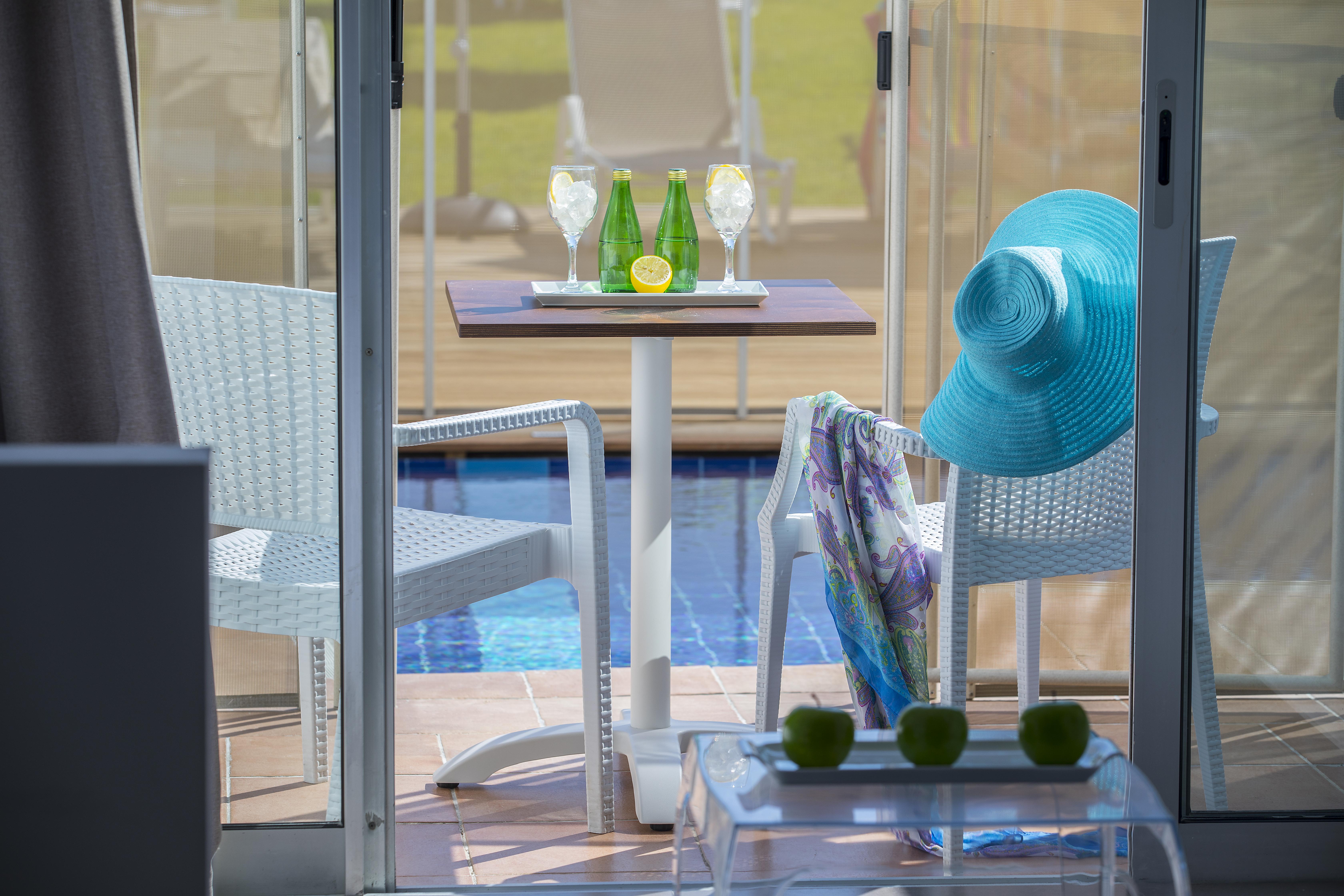 Hotel Leonardo Cypria Bay 4*