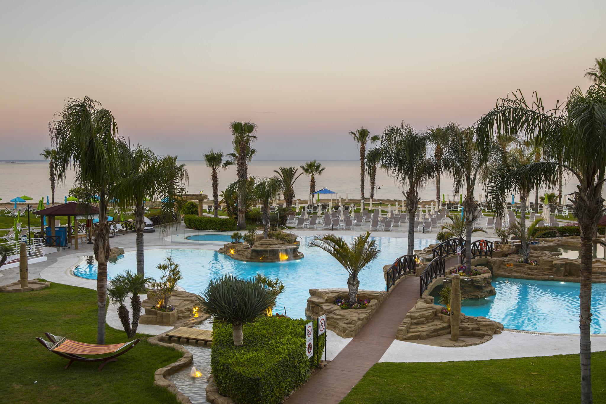 Hotel Leonardo Cypria Bay
