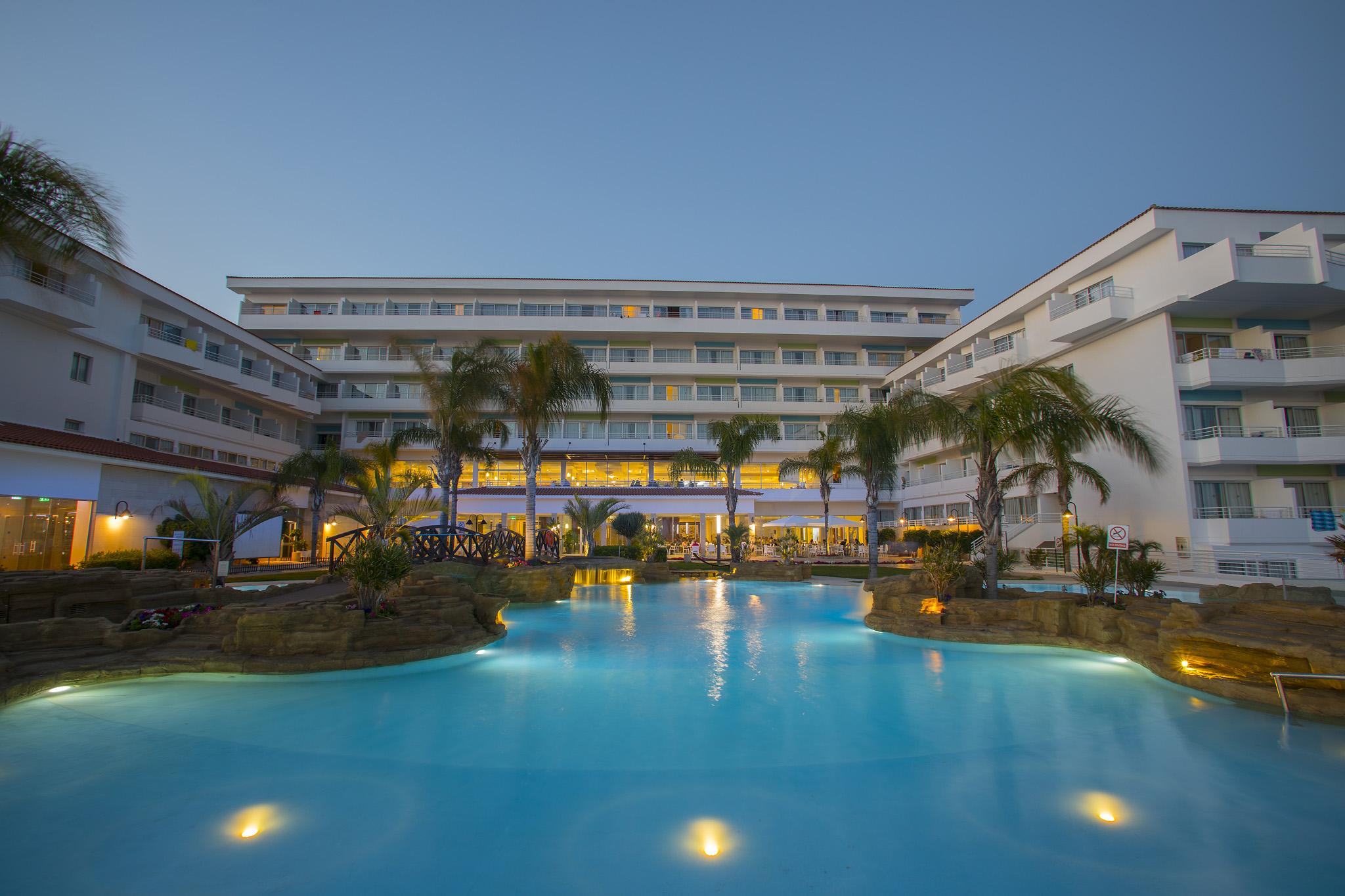 Leonardo Cypria Bay