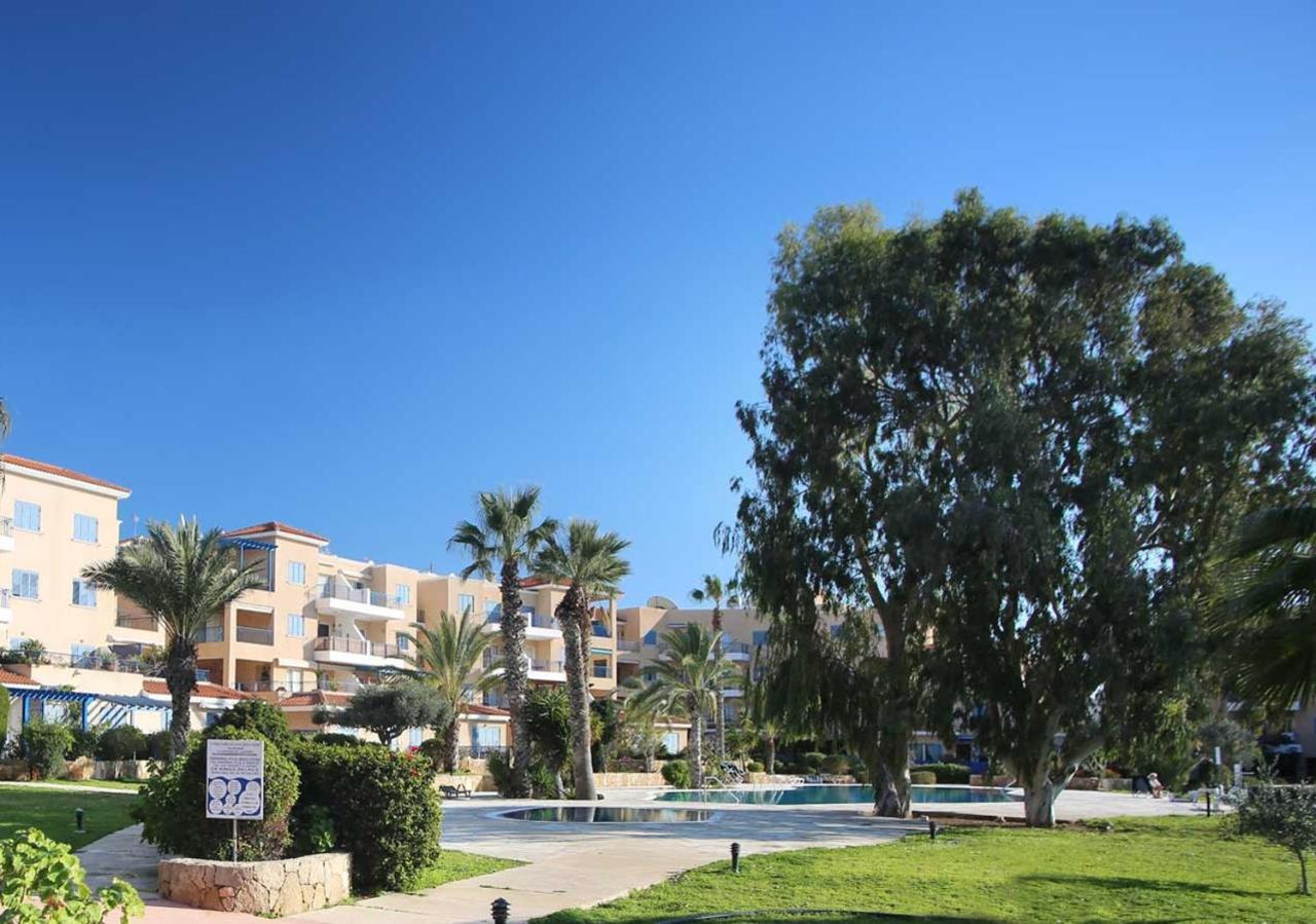 105 Kings Palace - Fabulous 2 Bed, 2 Bath, Large Patio With Garden - Sea Views * Paphos