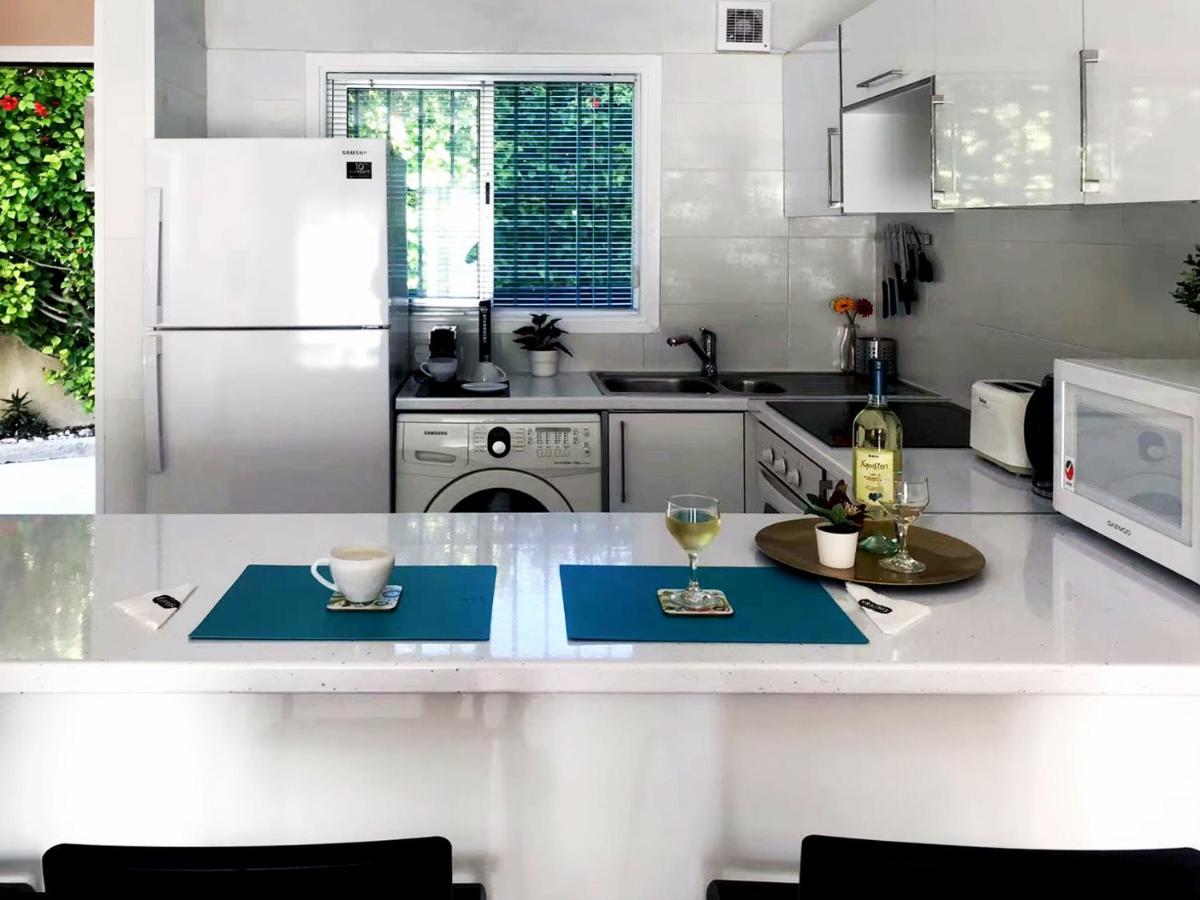 Seaside Maisonette 200m From Sea *