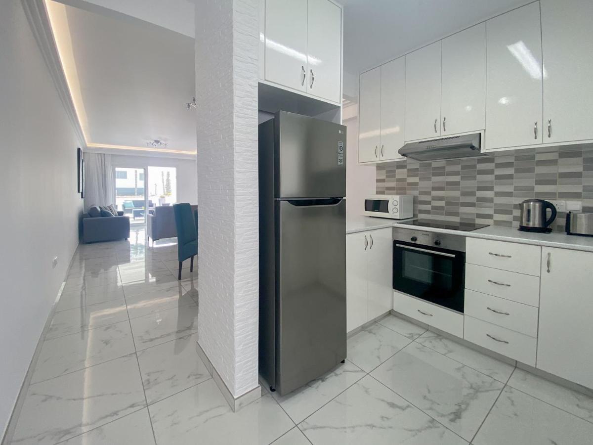 Phaedrus Living: Luxury Flat Semeli