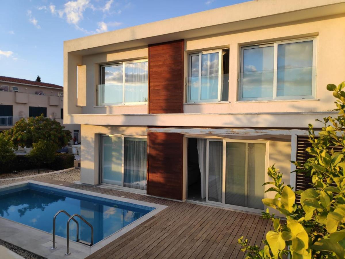 Konia Apartment *