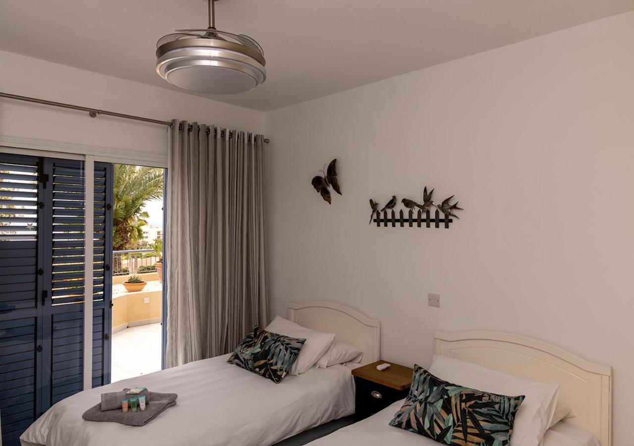105 Kings Palace - Fabulous 2 Bed, 2 Bath, Large Patio With Garden - Sea Views *