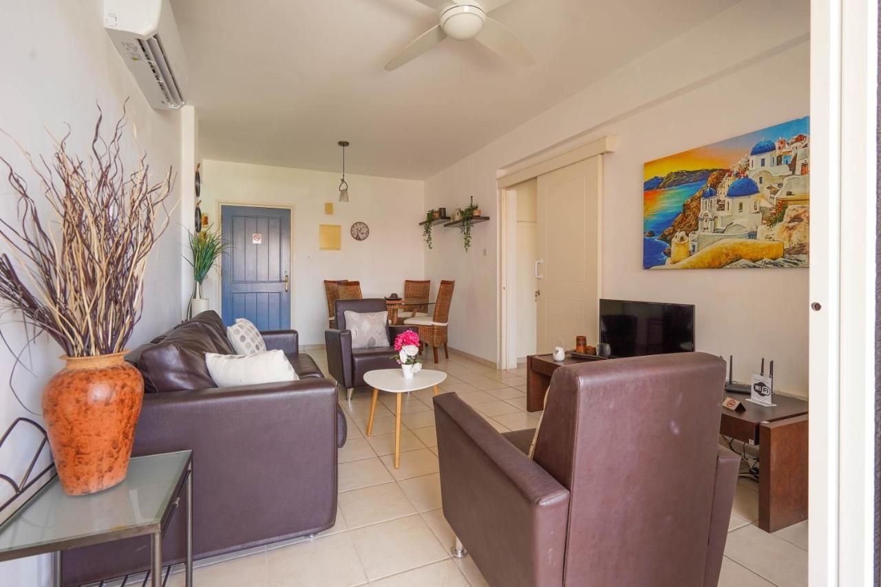 Resitour - Regina Gardens Apartment *